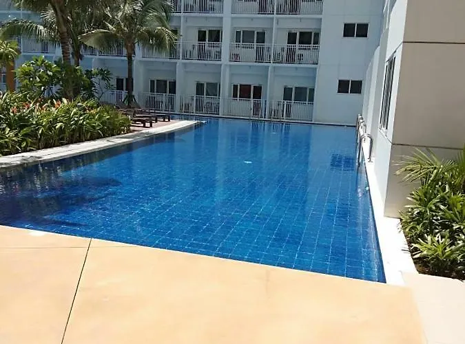 Shore Residences Moa *